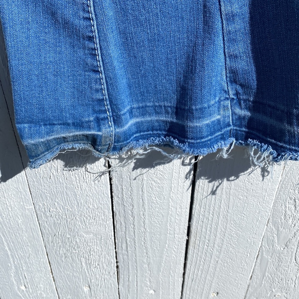 Ariya Jeans - Picture 9 of 14
